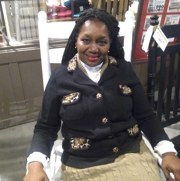 Meet your Posher, Apostle bernetha - Picture 1 of 1